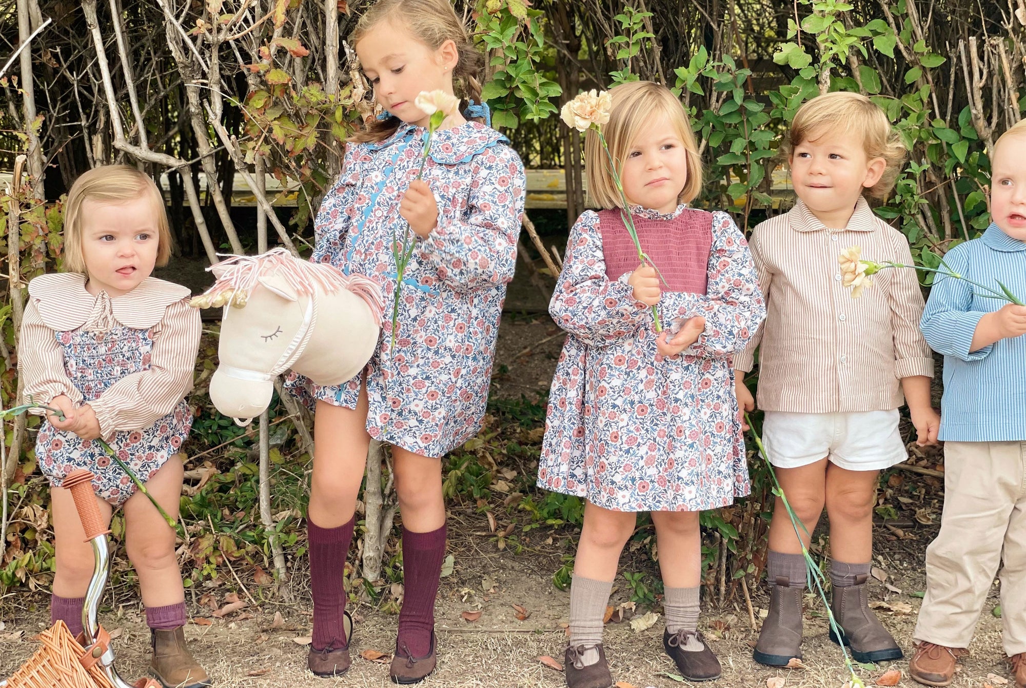 Colección Morris vestidos y petos de niñas de Tipitesa